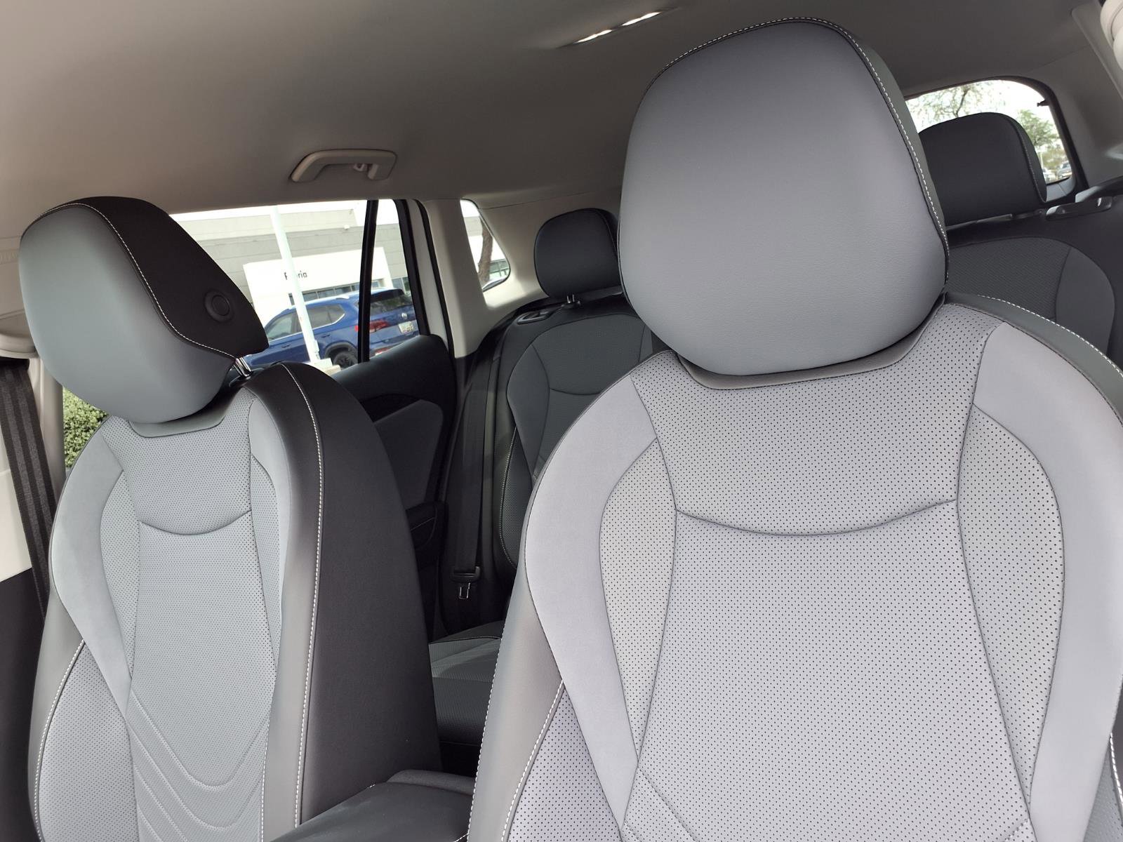 New 2026 Volkswagen Tiguan SE image 11