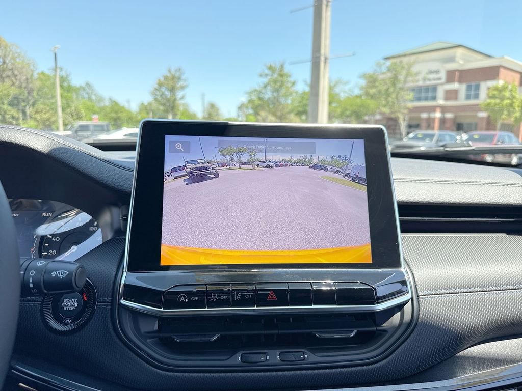 New 2026 Jeep Compass Latitude image 21