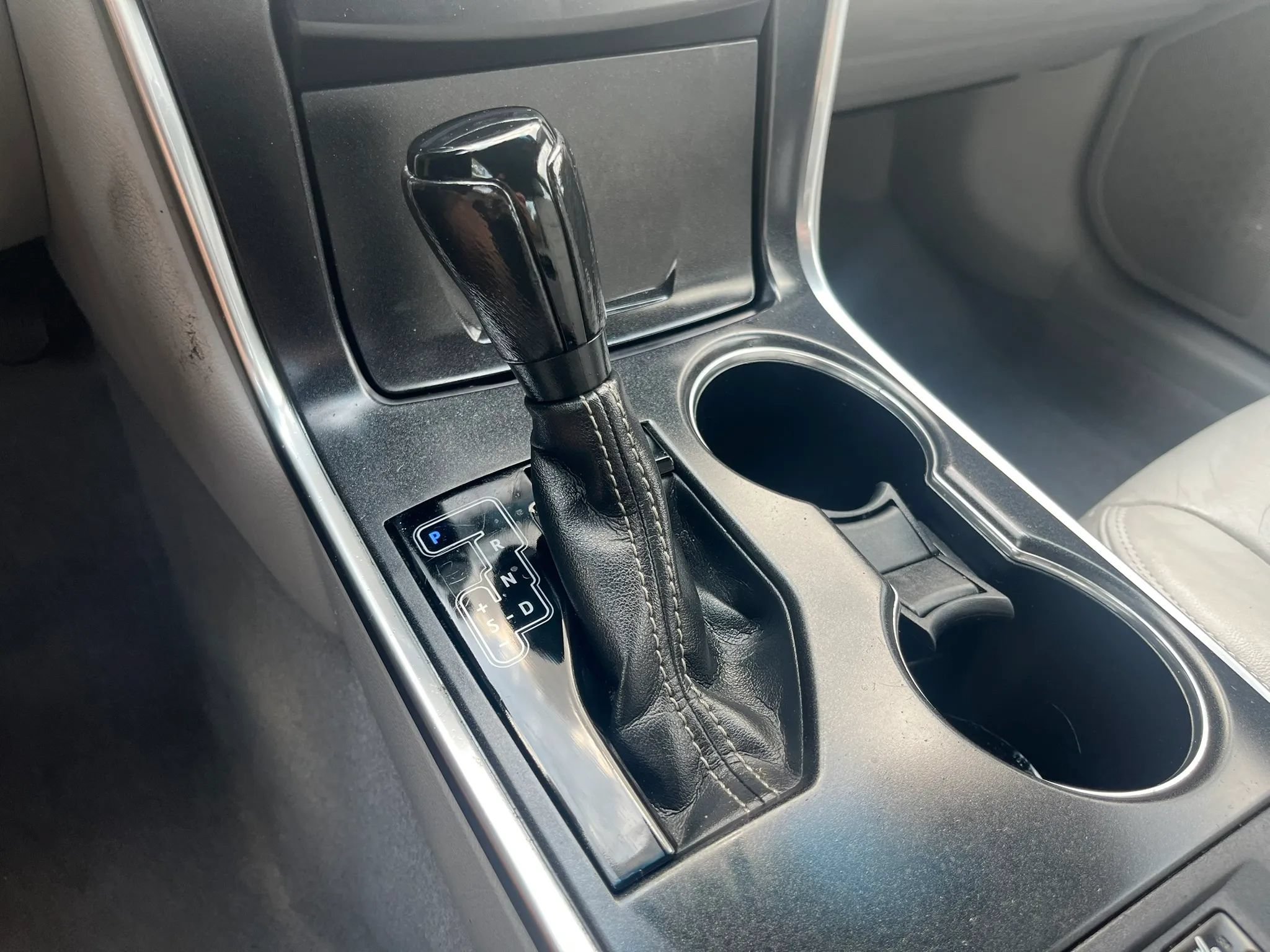 Used 2015 Toyota Camry XLE FWD image 22