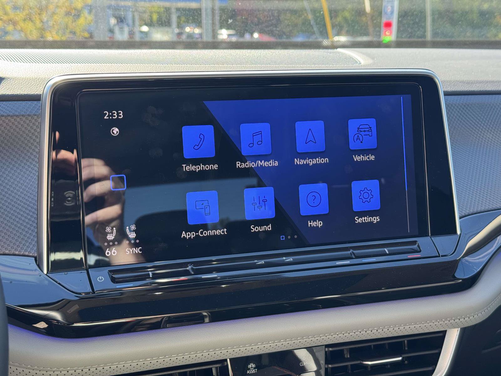 Certified 2026 Volkswagen Atlas Peak Edition AWD/4WD image 28