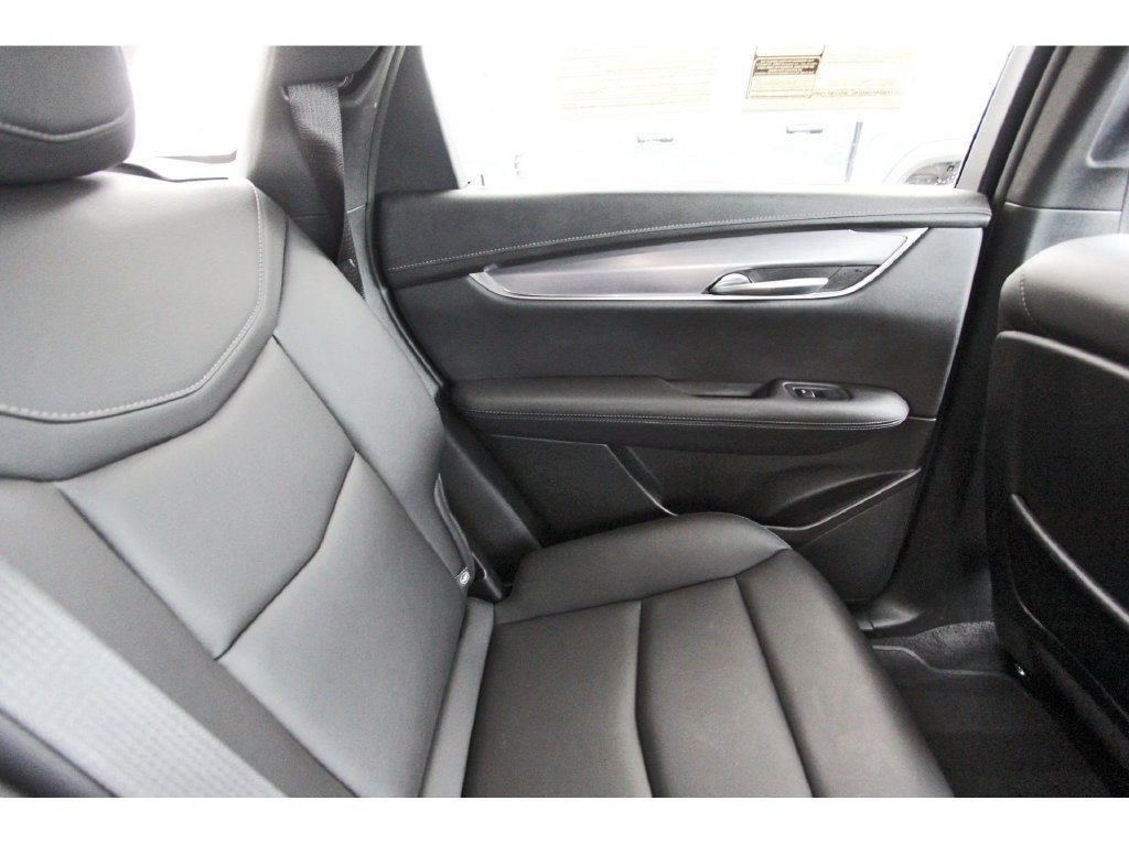Used 2023 Cadillac XT5 Luxury FWD image 11
