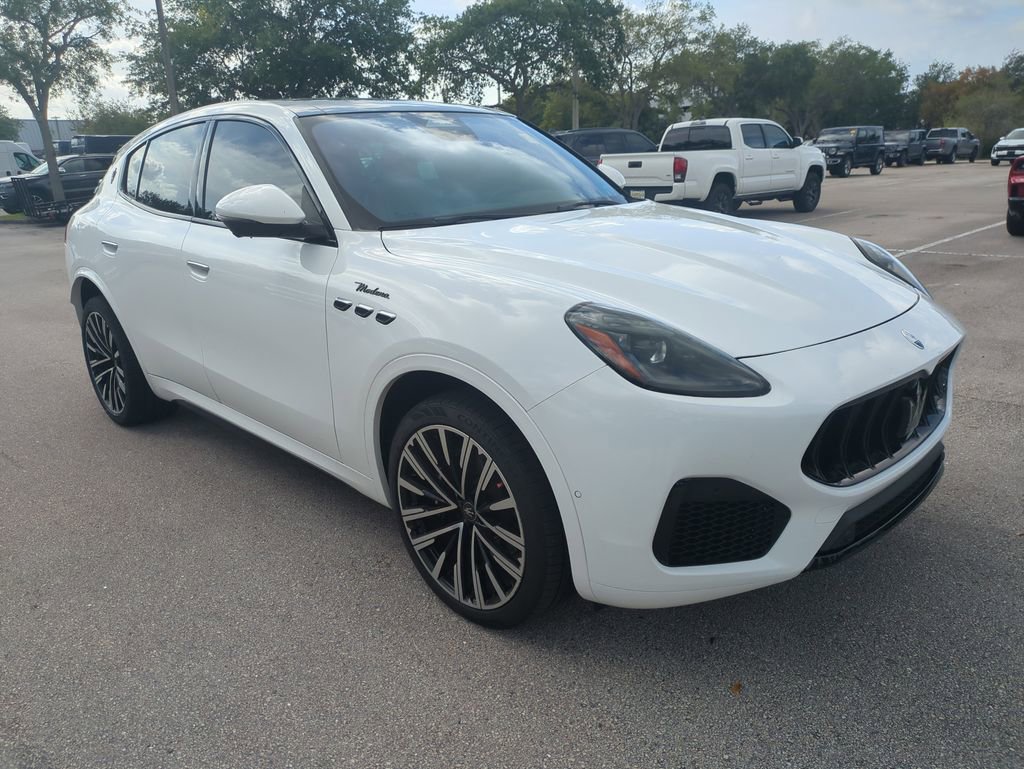 Used 2023 Maserati Grecale Modena AWD/4WD image 2