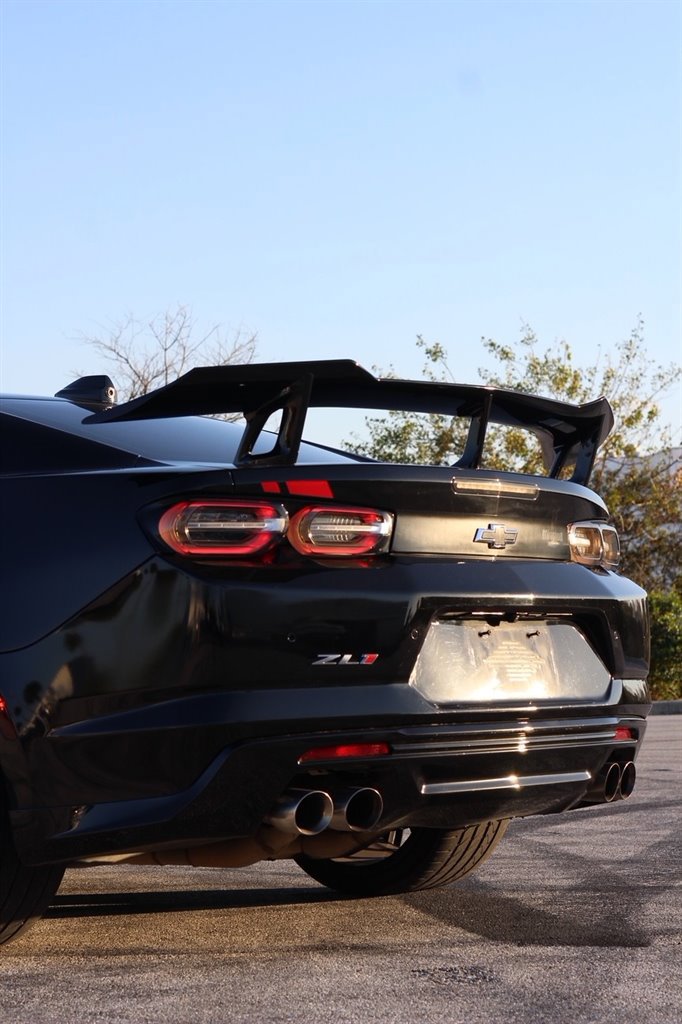 Used 2022 Chevrolet Camaro SS w/ Redline Edition image 10