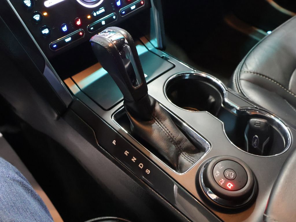 Used 2017 Ford Explorer Platinum image 31