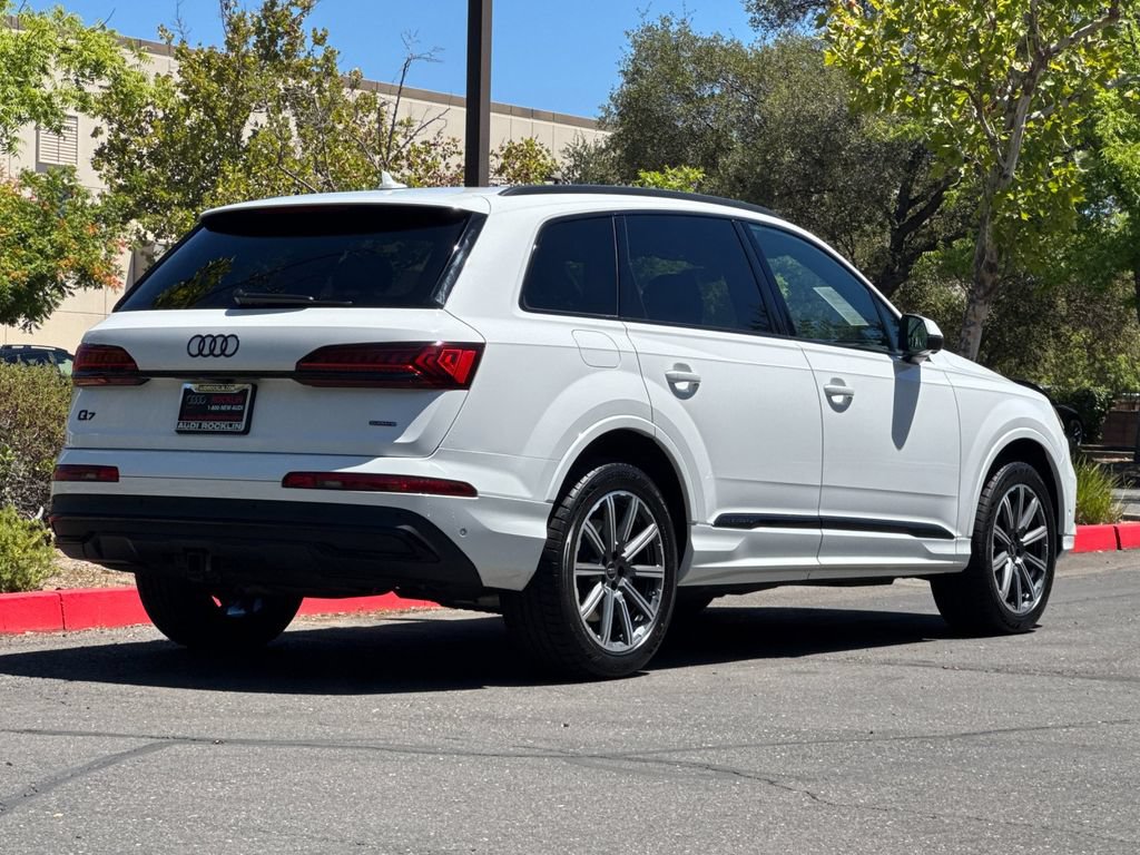 Used 2023 Audi Q7 2.0T Premium Plus AWD/4WD image 5