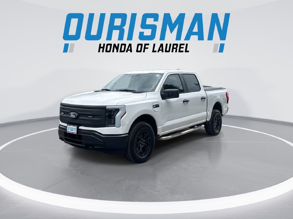 Used 2025 Ford F150 Lightning Pro AWD/4WD image 4