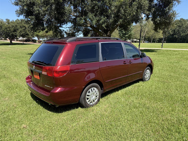 Used 2005 Toyota Sienna CE w/ CE Pkg 1 FWD image 3