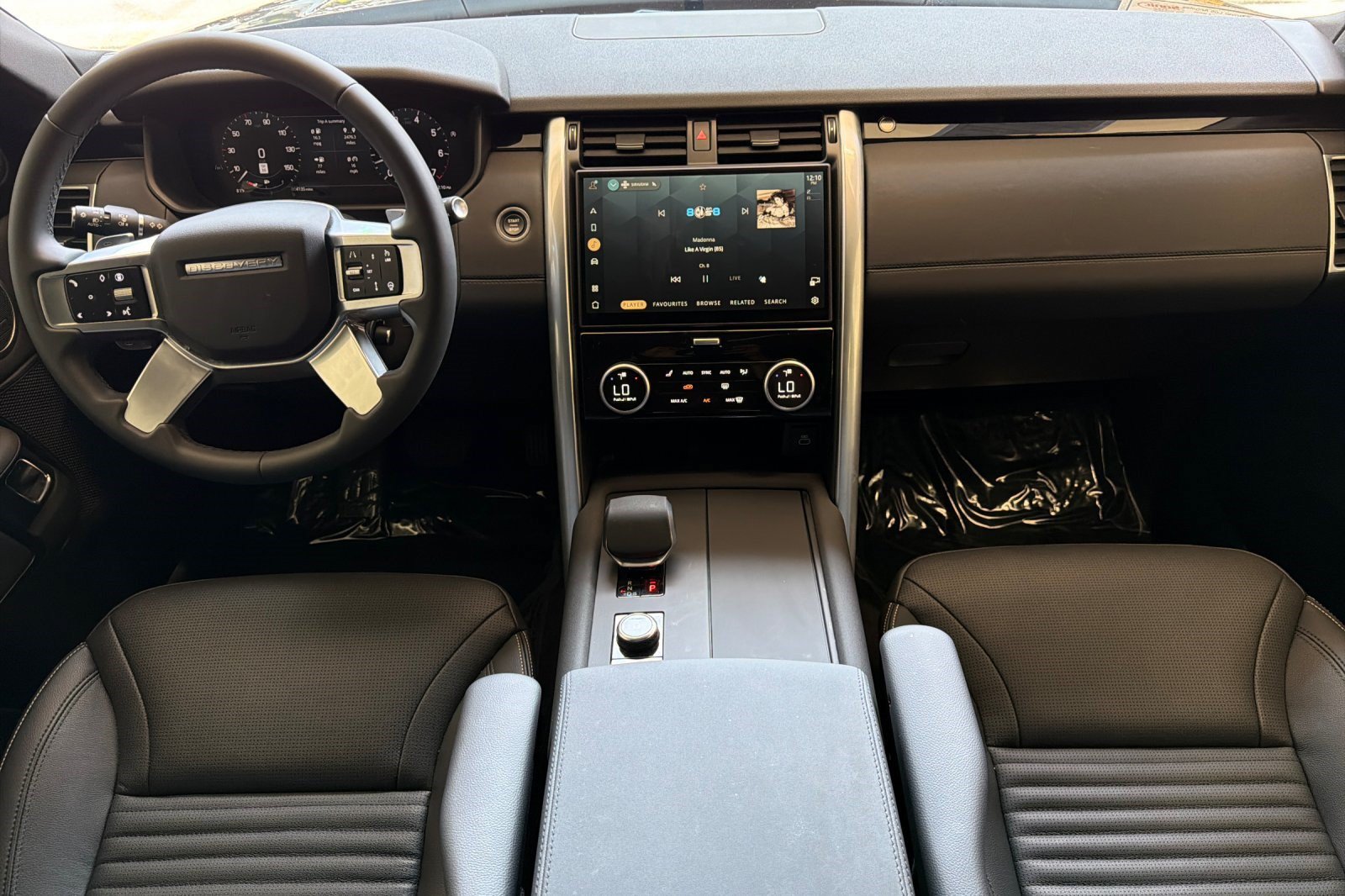 Certified 2025 Land Rover Discovery S AWD/4WD image 15