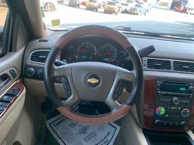 Used 2013 Chevrolet Tahoe LT w/ Luxury Package RWD image 15