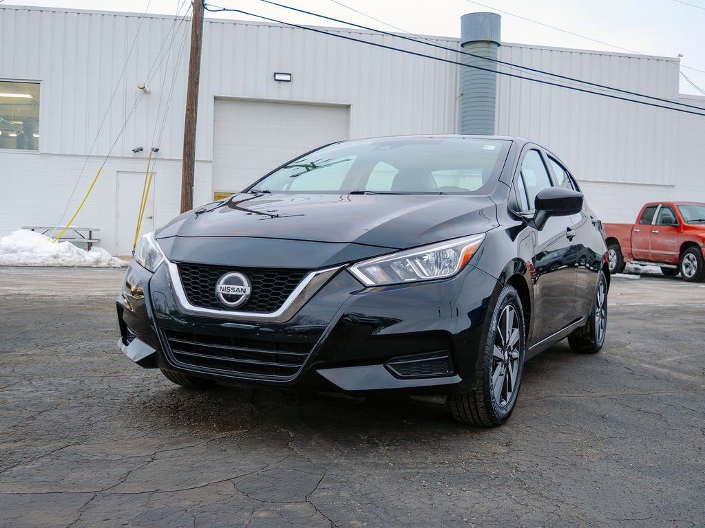 Used 2022 Nissan Versa SV image 8