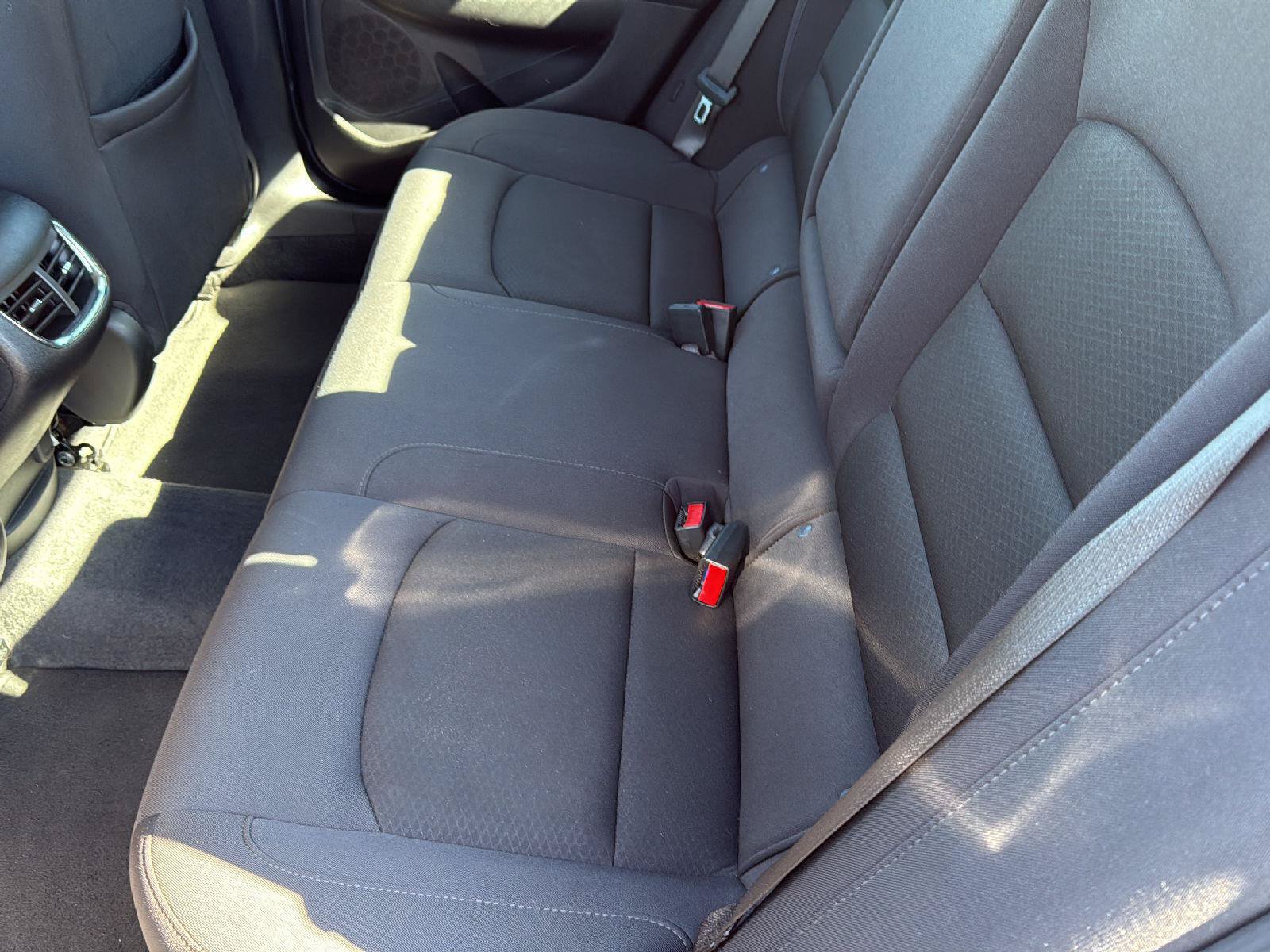 Used 2025 Chevrolet Malibu LT FWD image 24