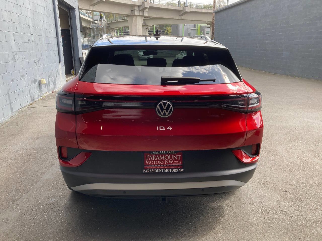 Used 2023 Volkswagen ID.4 Pro S Plus image 4