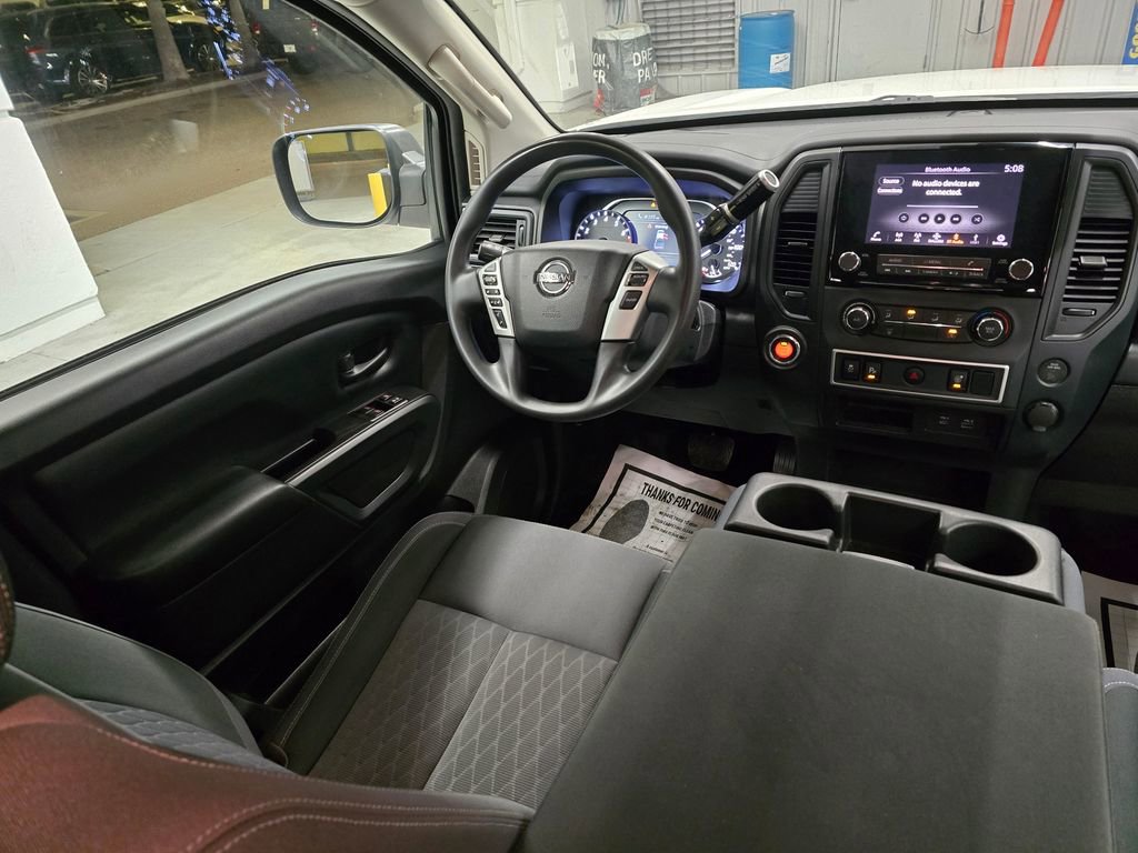 Used 2022 Nissan Titan S image 37