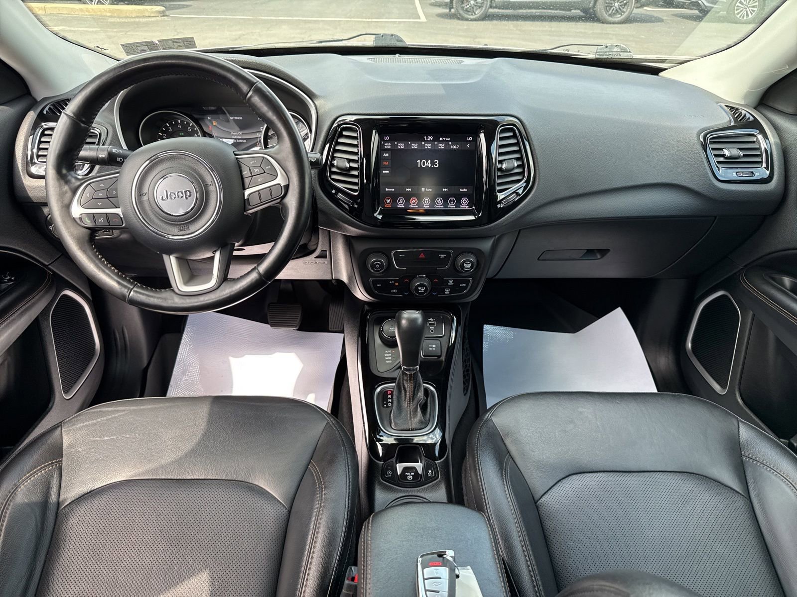 Used 2019 Jeep Compass Limited AWD/4WD image 32