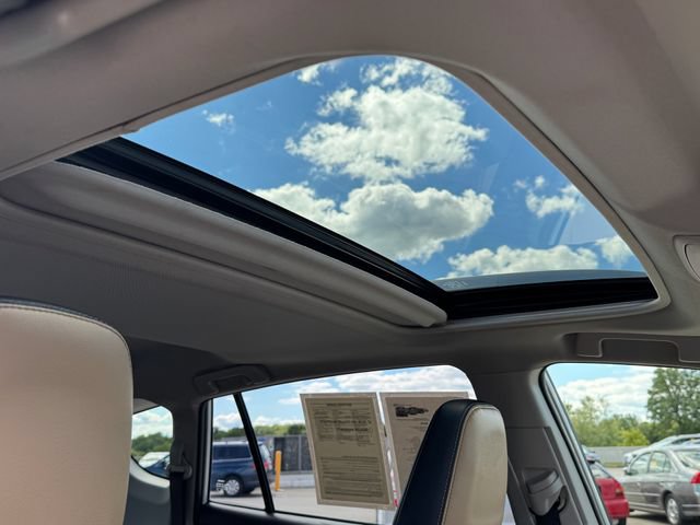 Used 2018 Toyota RAV4 Limited w/ All Weather Liner Package AWD/4WD image 8