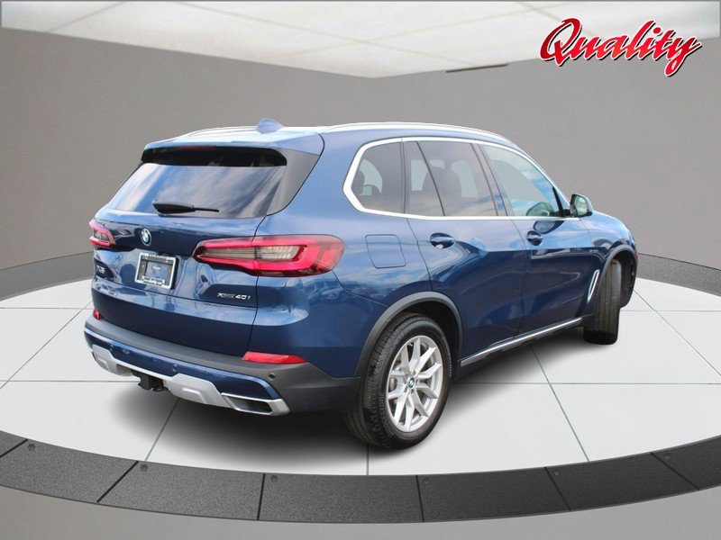 Used 2021 BMW X5 xDrive40i w/ Luxury Seating Package 2 image 3