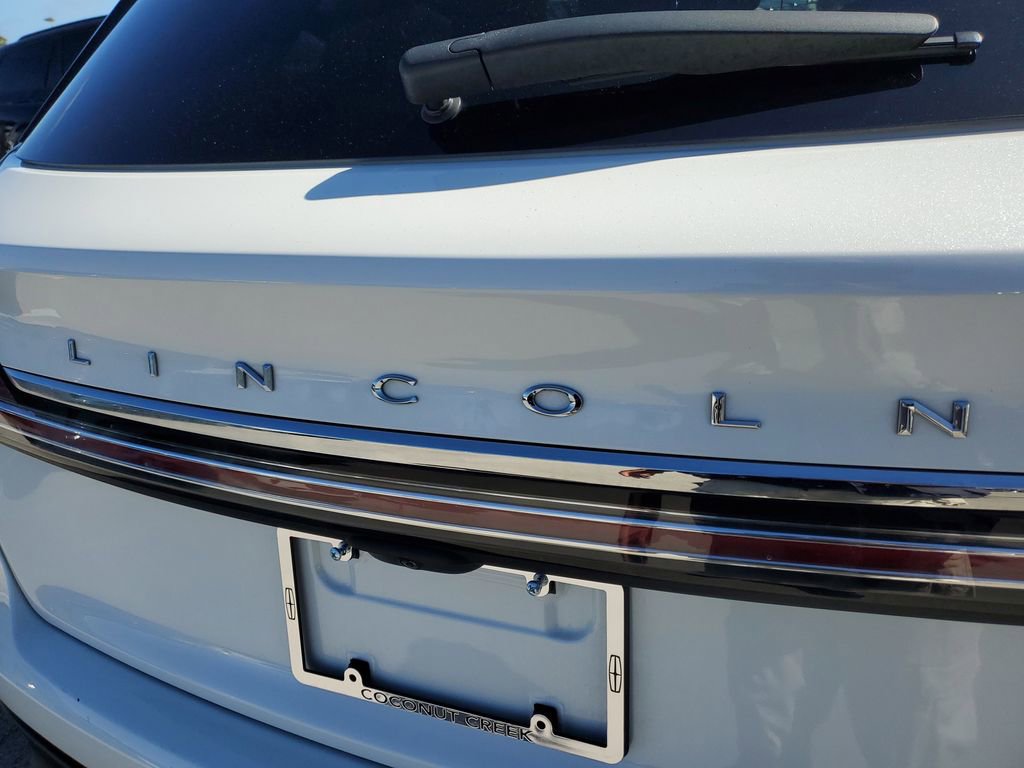 Certified 2023 Lincoln Nautilus Standard w/ Premium Package image 5