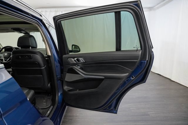 Used 2020 BMW X7 xDrive40i w/ Premium Package AWD/4WD image 23