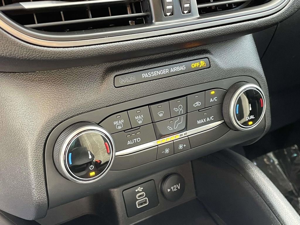 Certified 2025 Ford Escape Active image 16