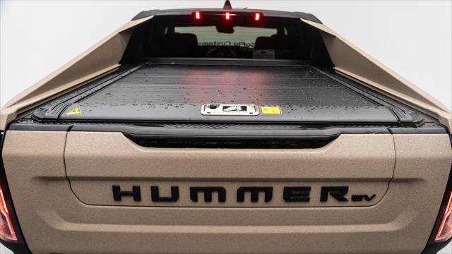 Used 2025 GMC Hummer EV 3X AWD/4WD image 9