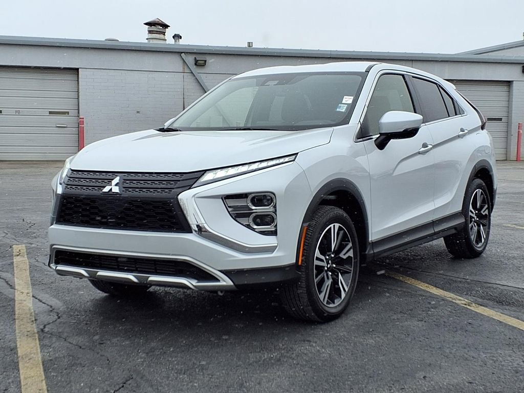 Used 2025 Mitsubishi Eclipse Cross SE image 2