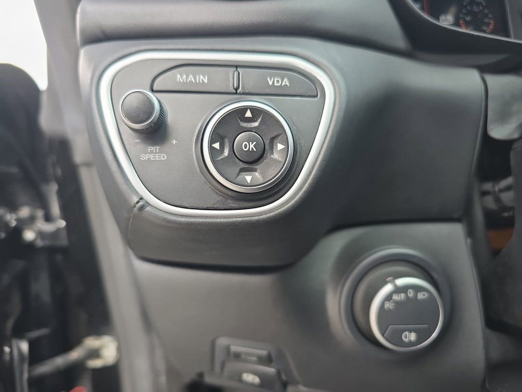 Used 2016 Ferrari California T image 23