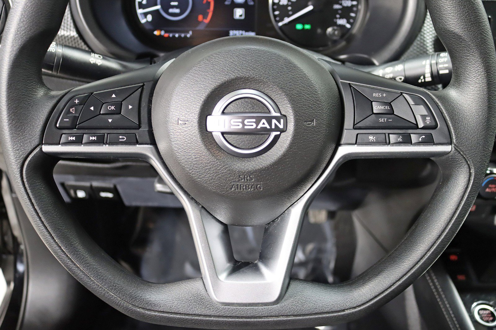 Used 2022 Nissan Kicks SV image 15