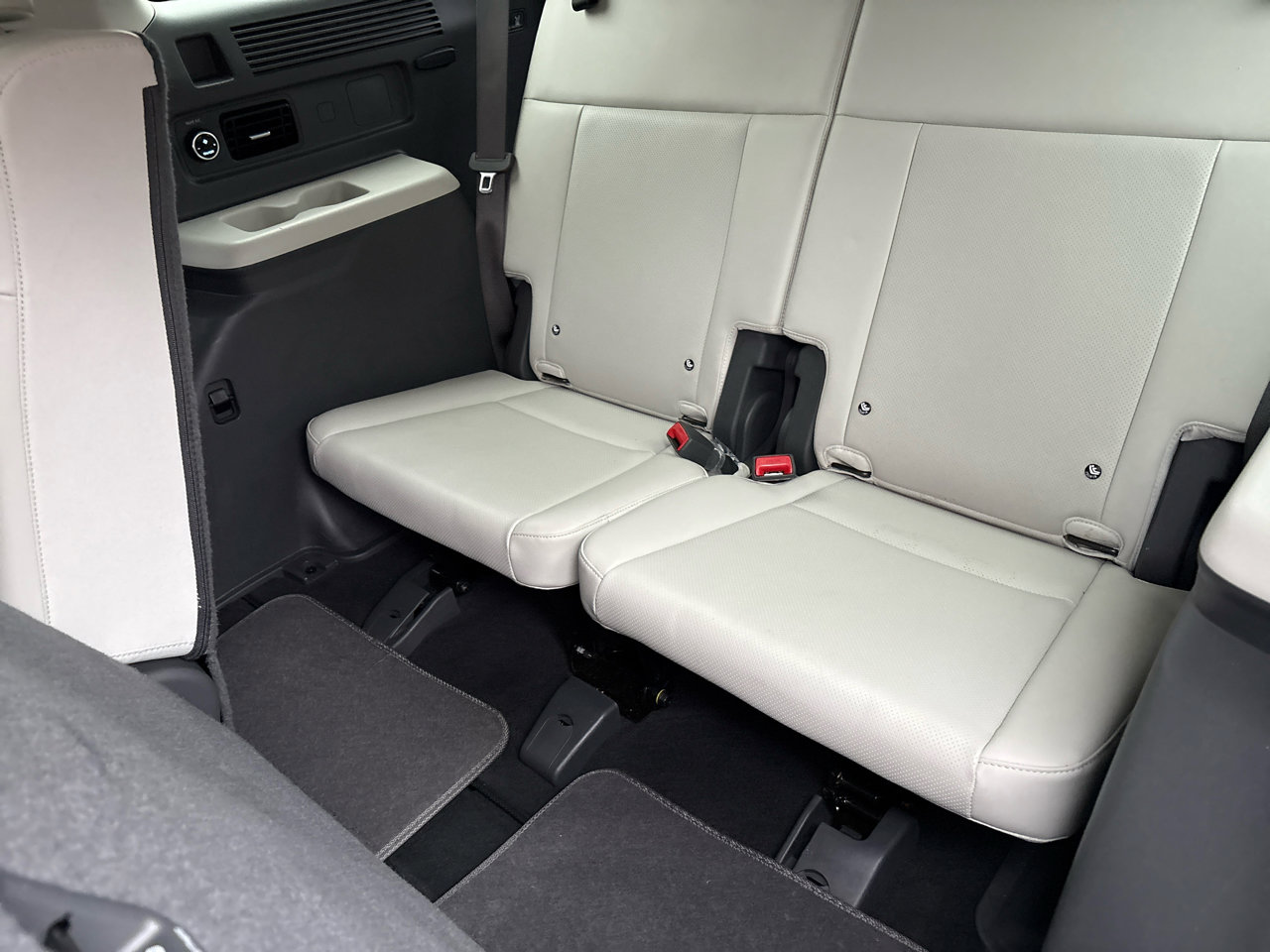 Used 2025 Hyundai Santa Fe SEL image 26