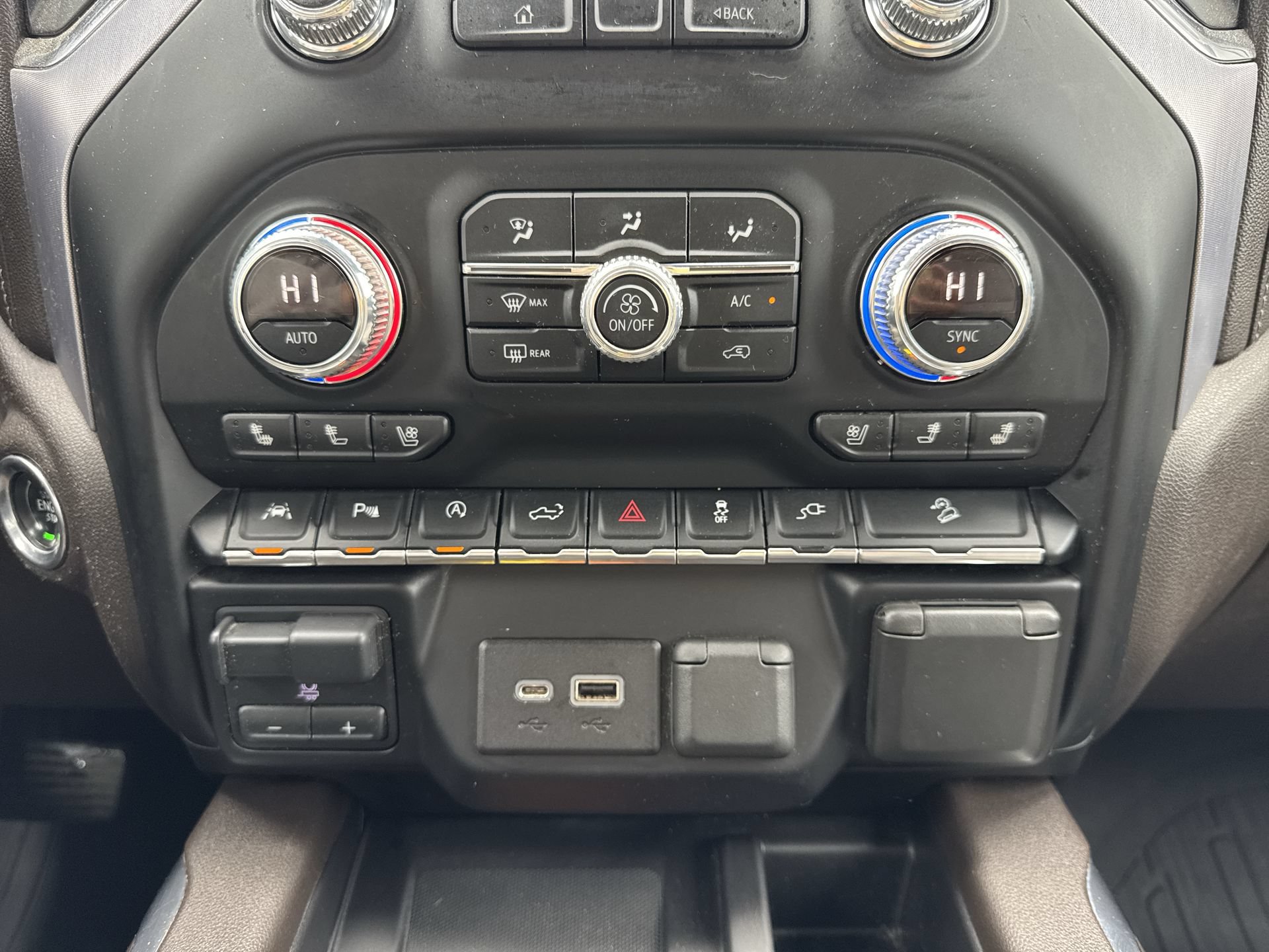 Certified 2019 GMC Sierra 1500 SLT w/ SLT Premium Plus Package AWD/4WD image 18