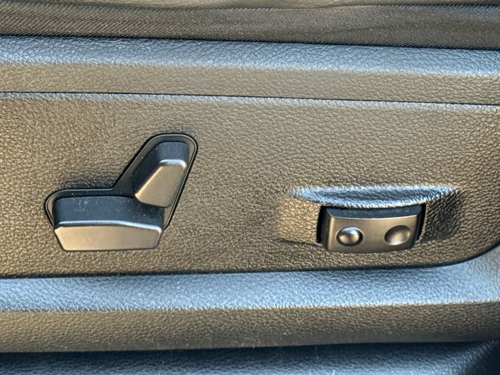 Used 2023 RAM 3500 Laramie AWD/4WD image 19