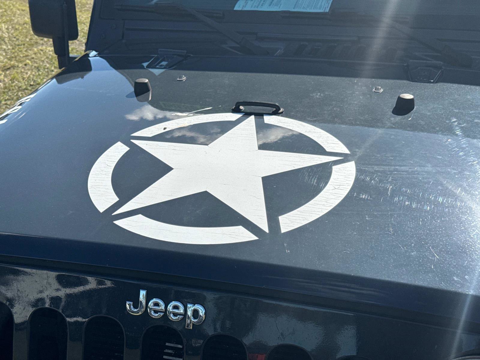 Used 2018 Jeep Wrangler Unlimited Sport w/ Connectivity Group image 10