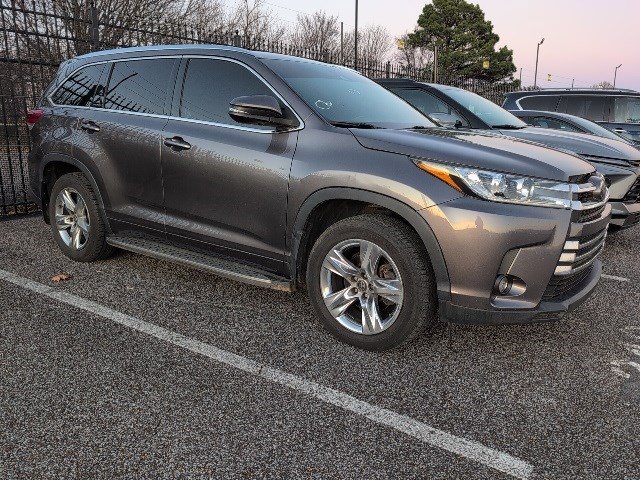 Used 2019 Toyota Highlander Limited image 2