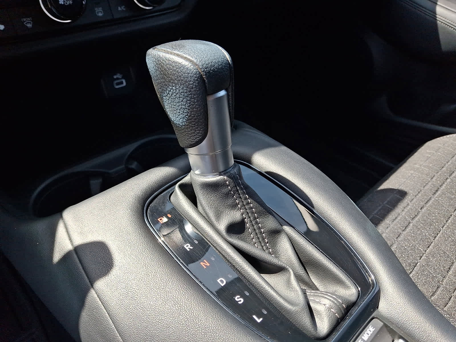 Certified 2024 Honda HR-V LX image 18