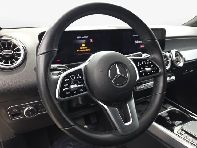 Used 2022 Mercedes-Benz GLB 250 image 16