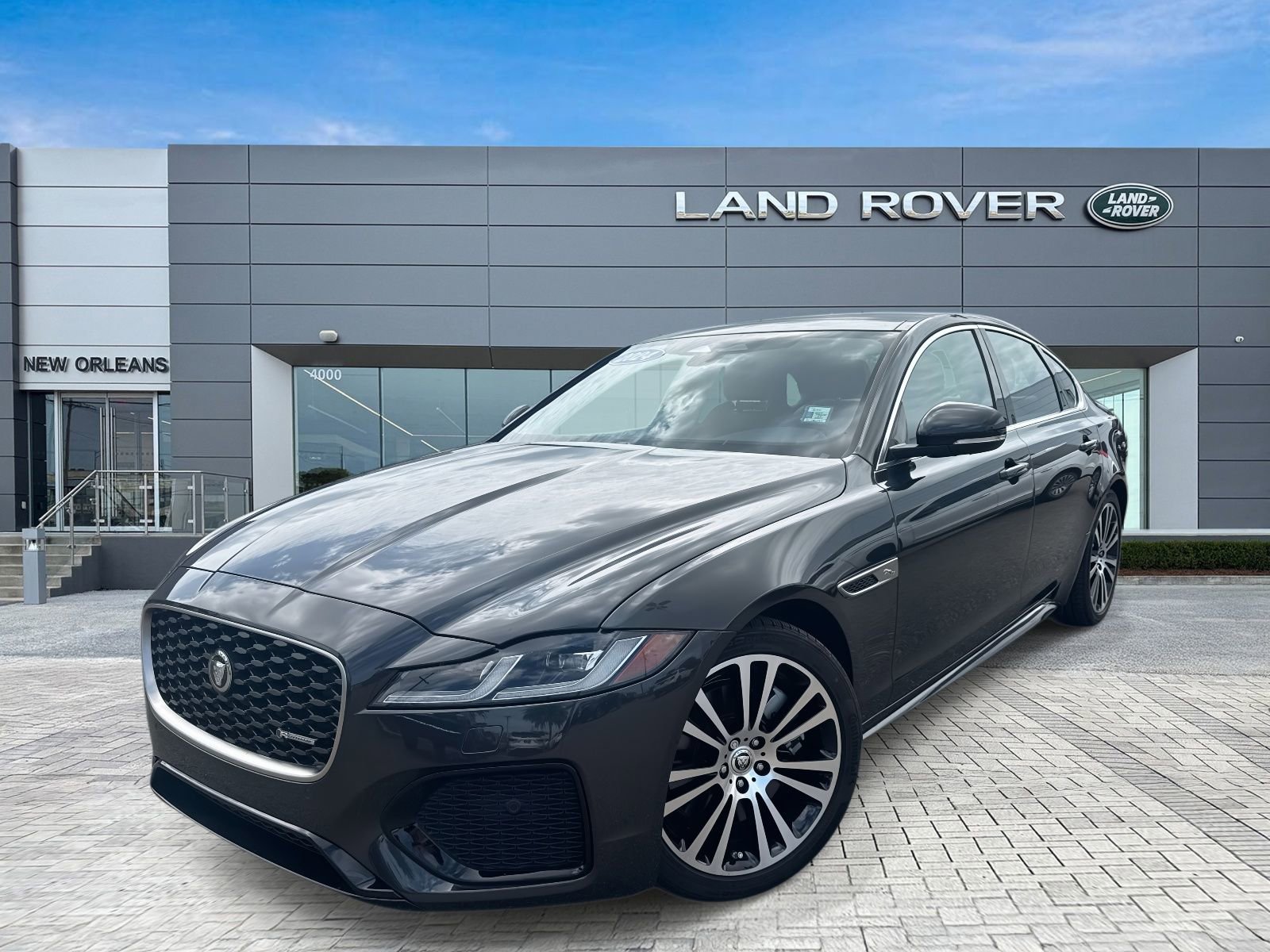 Used 2024 Jaguar XF R-Dynamic SE image 1