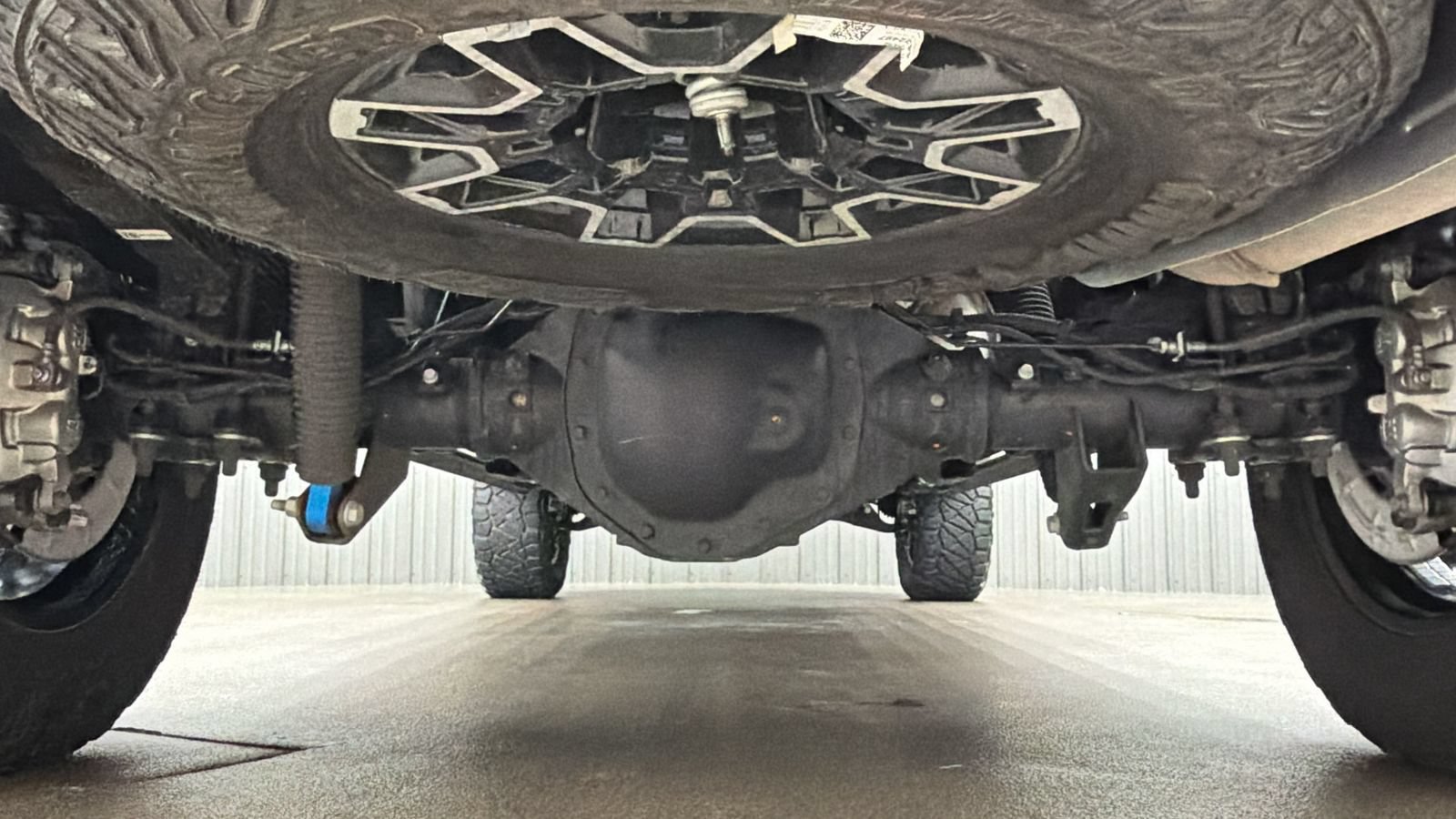 Used 2025 GMC Sierra 2500 AT4X AWD/4WD image 14