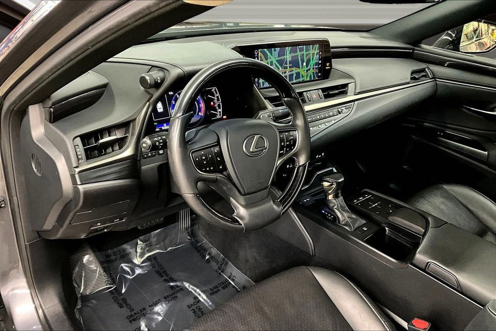 Used 2019 Lexus ES 350 Luxury w/ Premium Package image 17