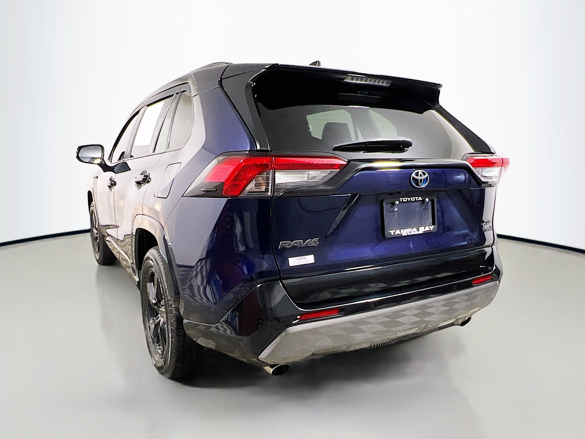 Used 2019 Toyota RAV4 XSE image 8