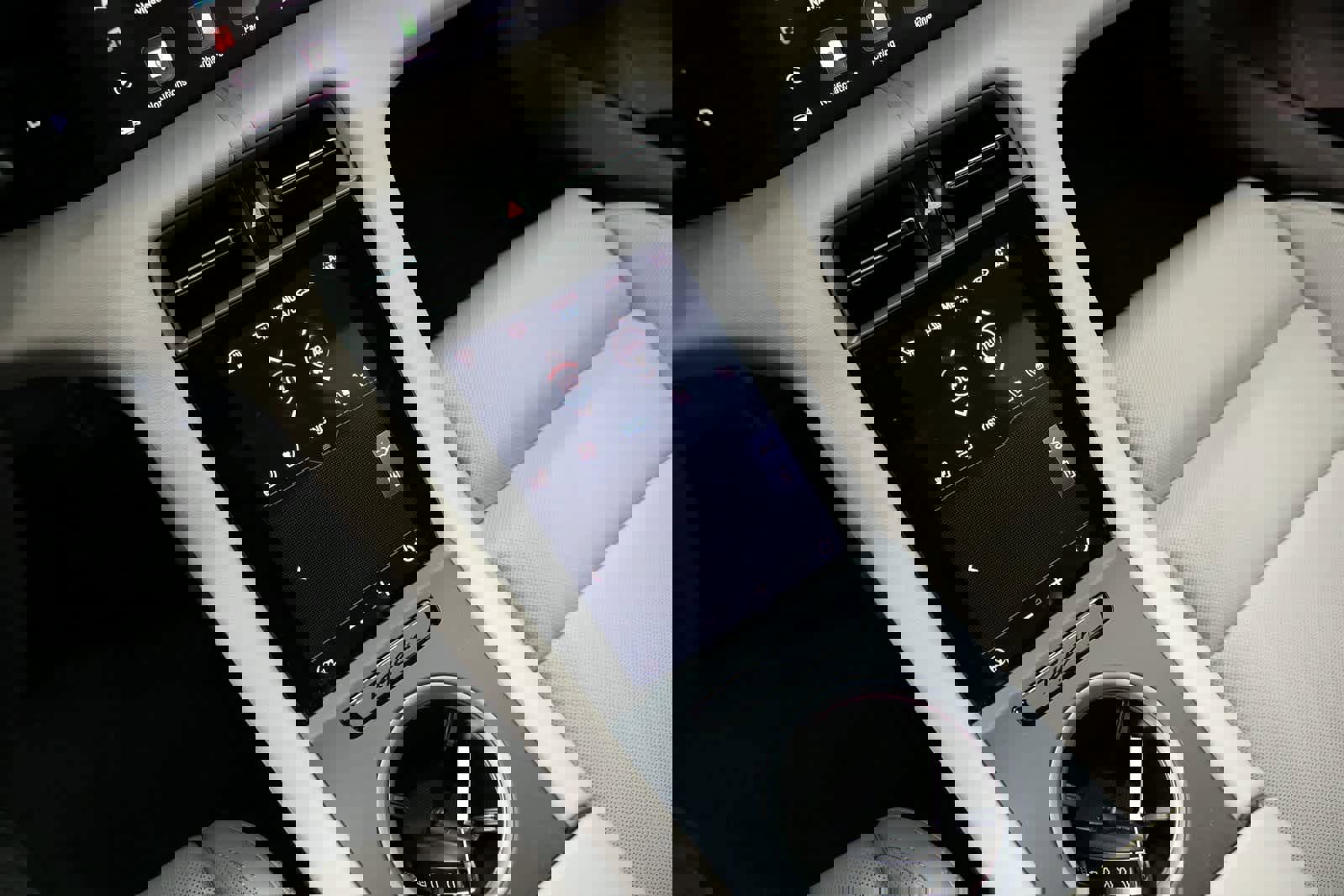 Certified 2025 Porsche Taycan image 21