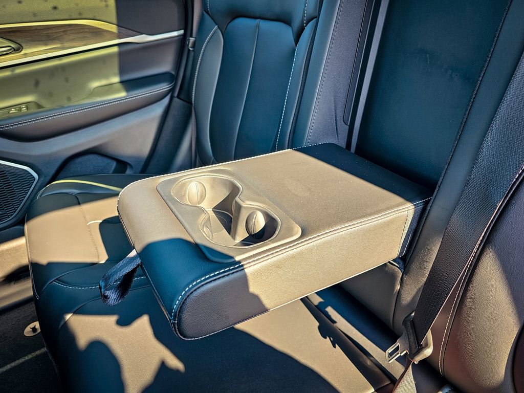 New 2026 Jeep Grand Cherokee Limited image 36