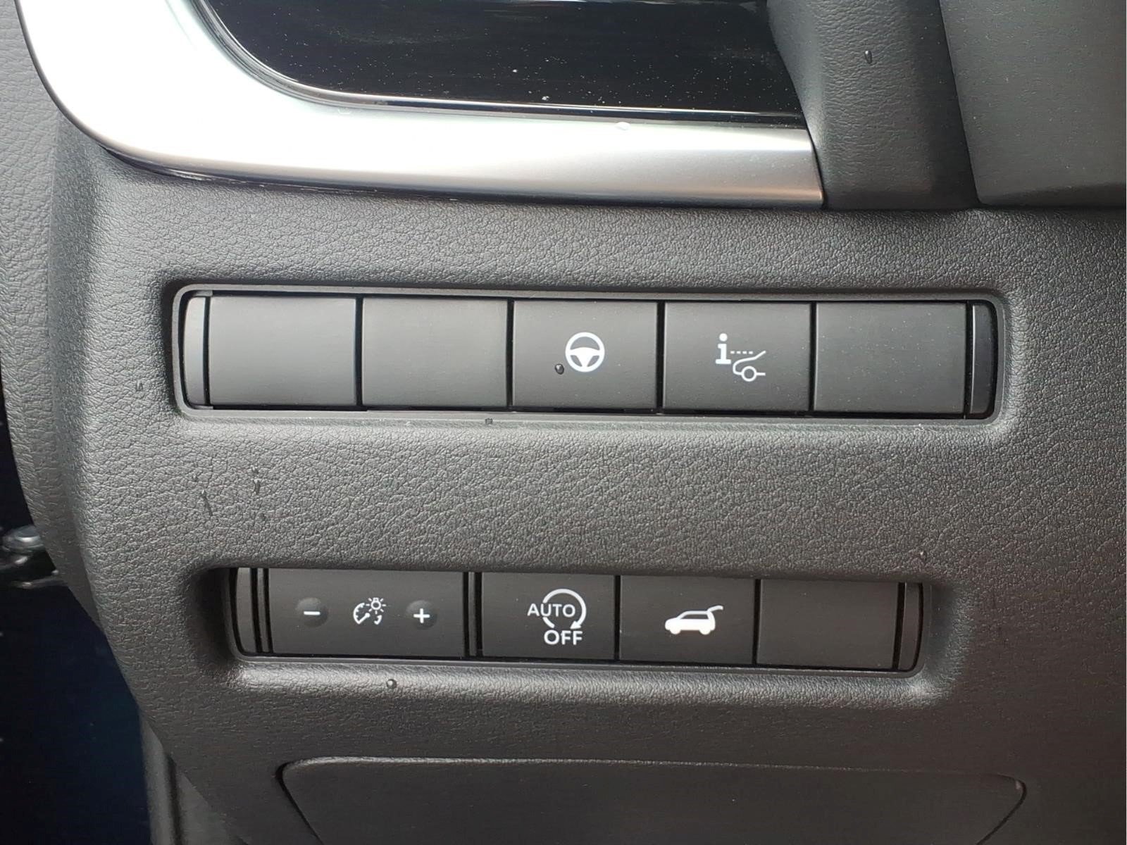 Certified 2025 Nissan Rogue SL w/ Tech Package AWD/4WD image 24