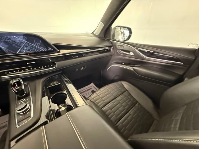 Used 2023 Cadillac Escalade V AWD/4WD image 38