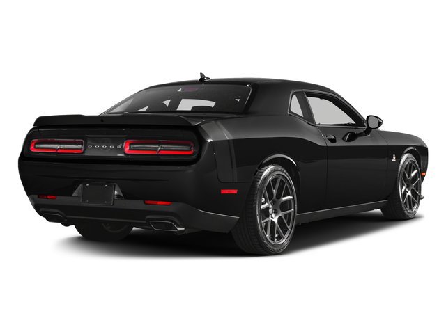 Used 2017 Dodge Challenger R/T Scat Pack RWD image 5