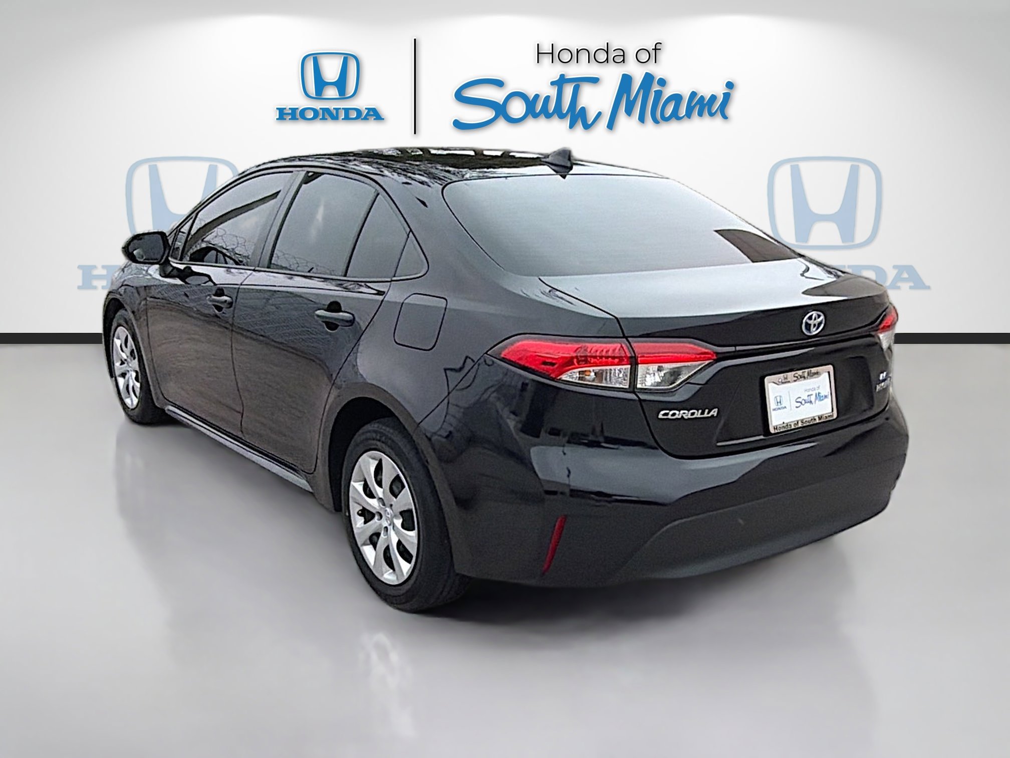 Used 2024 Toyota Corolla LE image 5