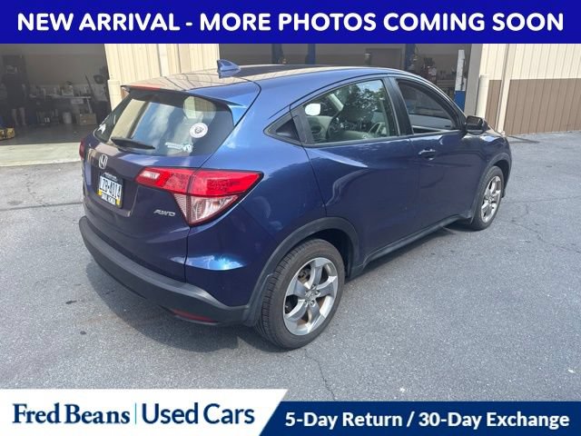 Used 2017 Honda HR-V LX image 9
