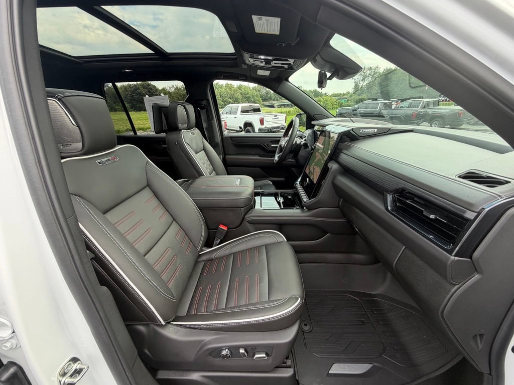 Used 2026 GMC Yukon AT4 Ultimate w/ LPO, Floor Liner Package AWD/4WD image 24