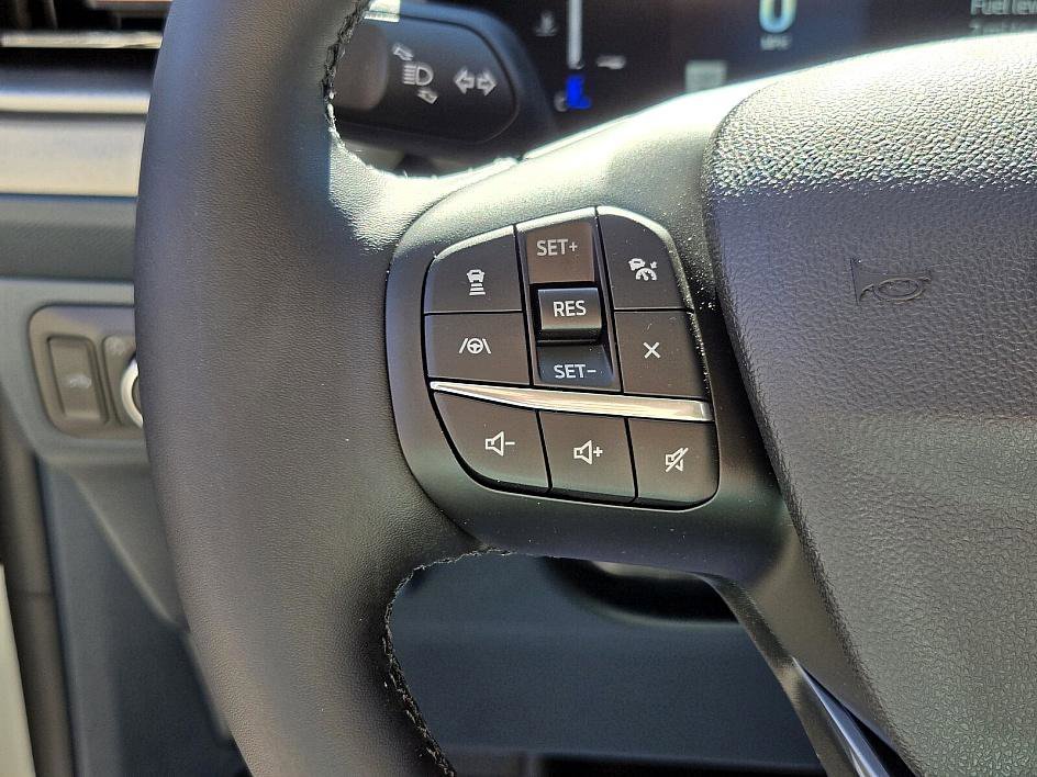 New 2025 Ford Maverick Lariat w/ 4K Tow Package image 27