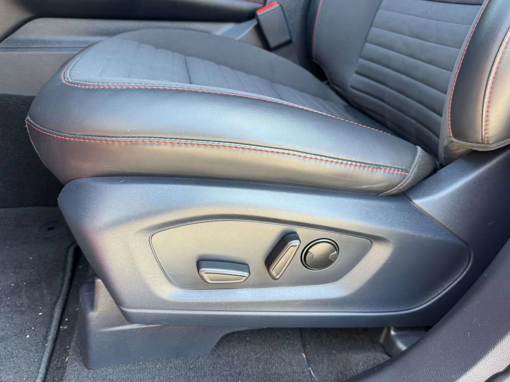 Certified 2025 Ford Explorer ST-Line RWD image 21