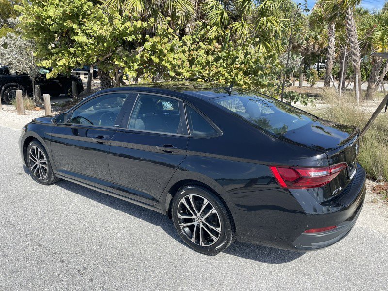 Used 2023 Volkswagen Jetta Sport image 28