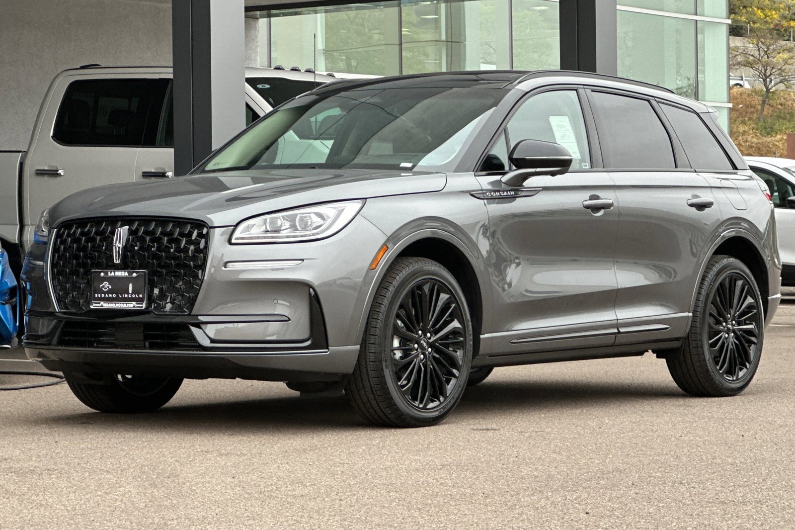 New 2025 Lincoln Corsair Reserve w/ Equipment Group 202A image 7